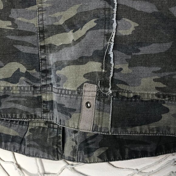 PASSPORT Girls Boho Embroidered and Distressed Camo Jacket L - Picture 8 of 12